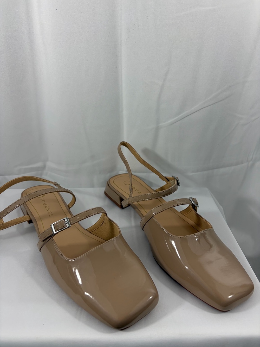 NWT Journee Women's Size 11W Nude Patent Square-Toe Slingback Flats